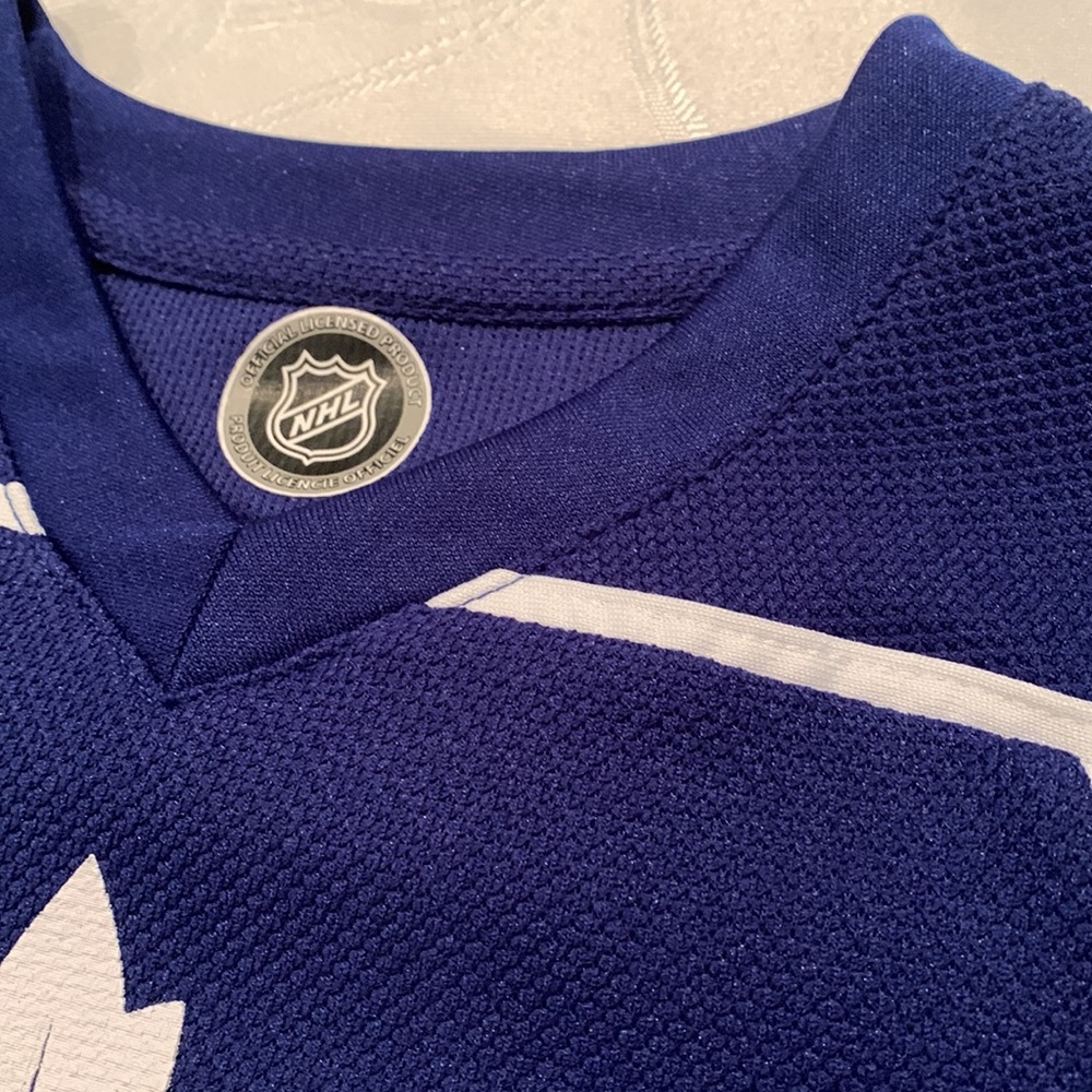 NHL Leafs Matthews jersey - Picture 6 of 10